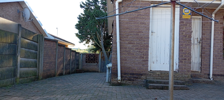 4 Bedroom Property for Sale in Strelitzia Park Eastern Cape